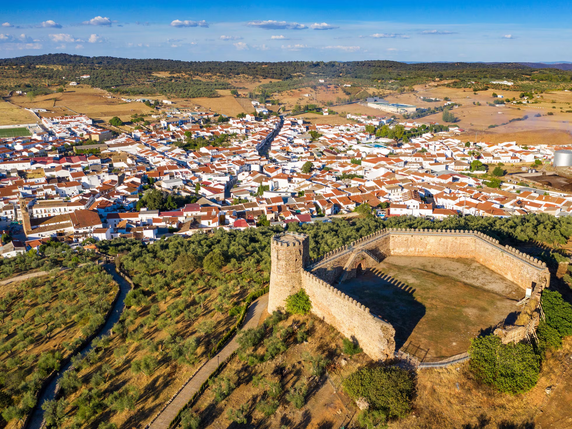 Patrimonio histórico en Almadén de la Plata y la Sierra Norte